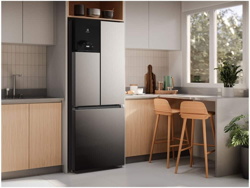 Refrigerador Electrolux con Puertas Francesas y Tecnología No Frost, Acabado en Acero Inoxidable, 480 L, Eficiente IM7S - 110V