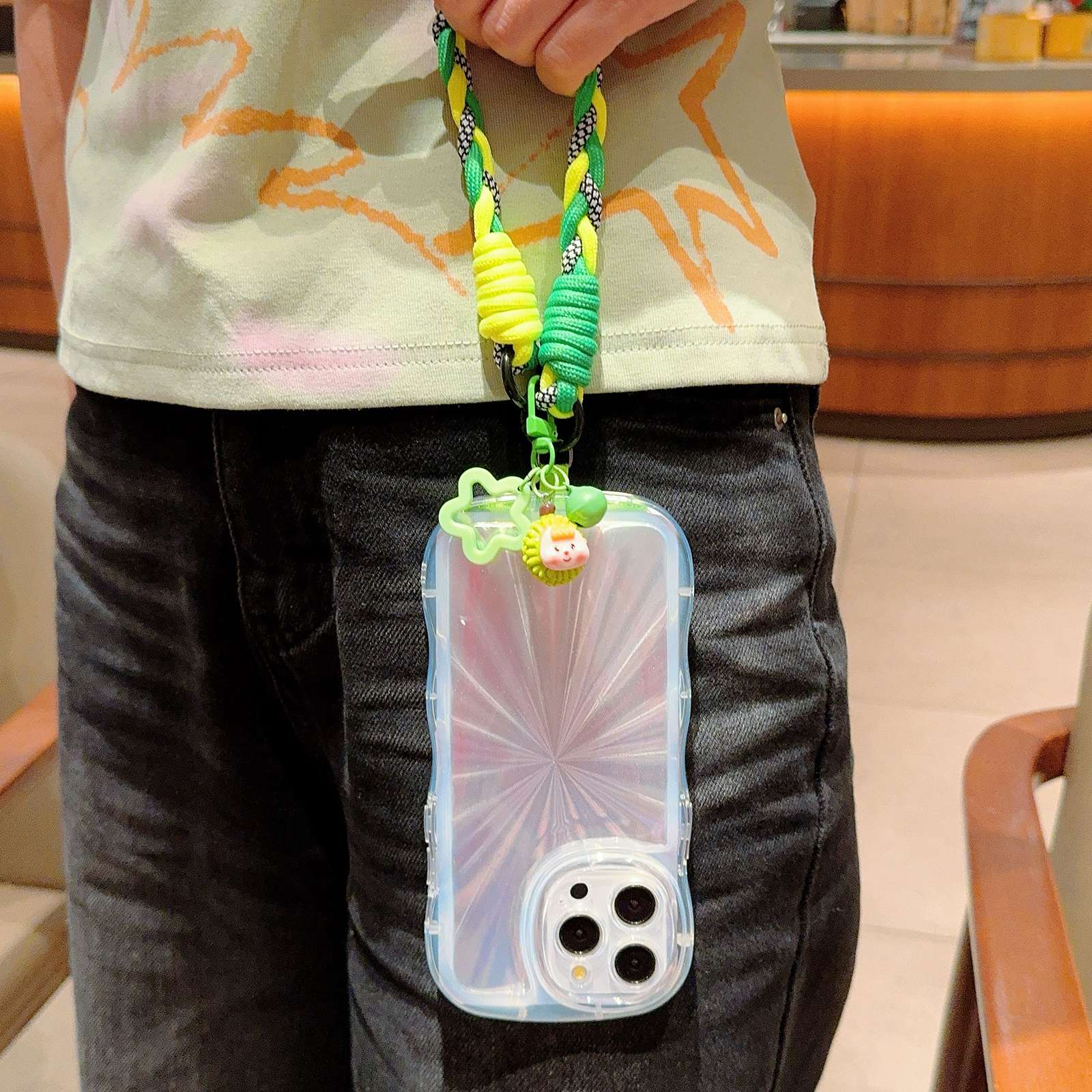 Cordón Universal creativo de dibujos animados para teléfono móvil, correa de muñeca de tres colores, cuerda de mano tejida a mano, accesorios colgantes para teléfono móvil