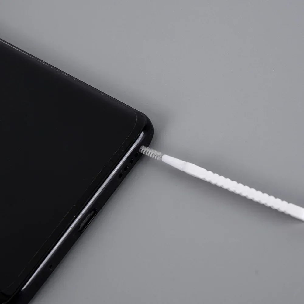 Puerto de carga para teléfono móvil, tapón antipolvo con cepillo de limpieza para IPhone 17 16 14 13 Pro Max Plus Samsung Xiaomi IOS tipo C, juego de limpieza