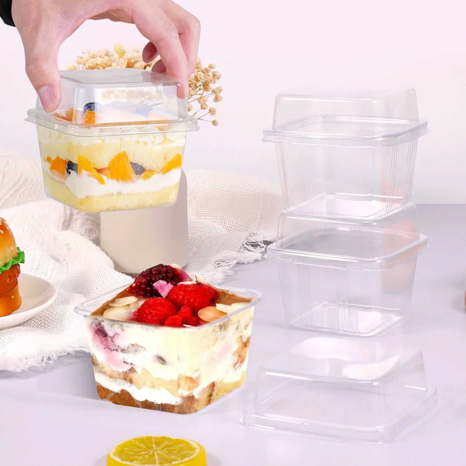 100 Uds. Tazas de postre multiusos con tapas contenedor de magdalenas reutilizable de 8oz caja de postre individual cuadrada transparente caja de almacenamiento de pasteles sellada