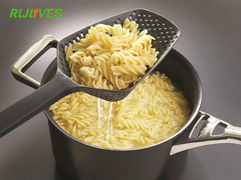 RLJLIVES 1 pieza de palas de cocina negras, colador de verduras, cuchara de nailon, colador grande, filtro de sopa, herramientas de cocina