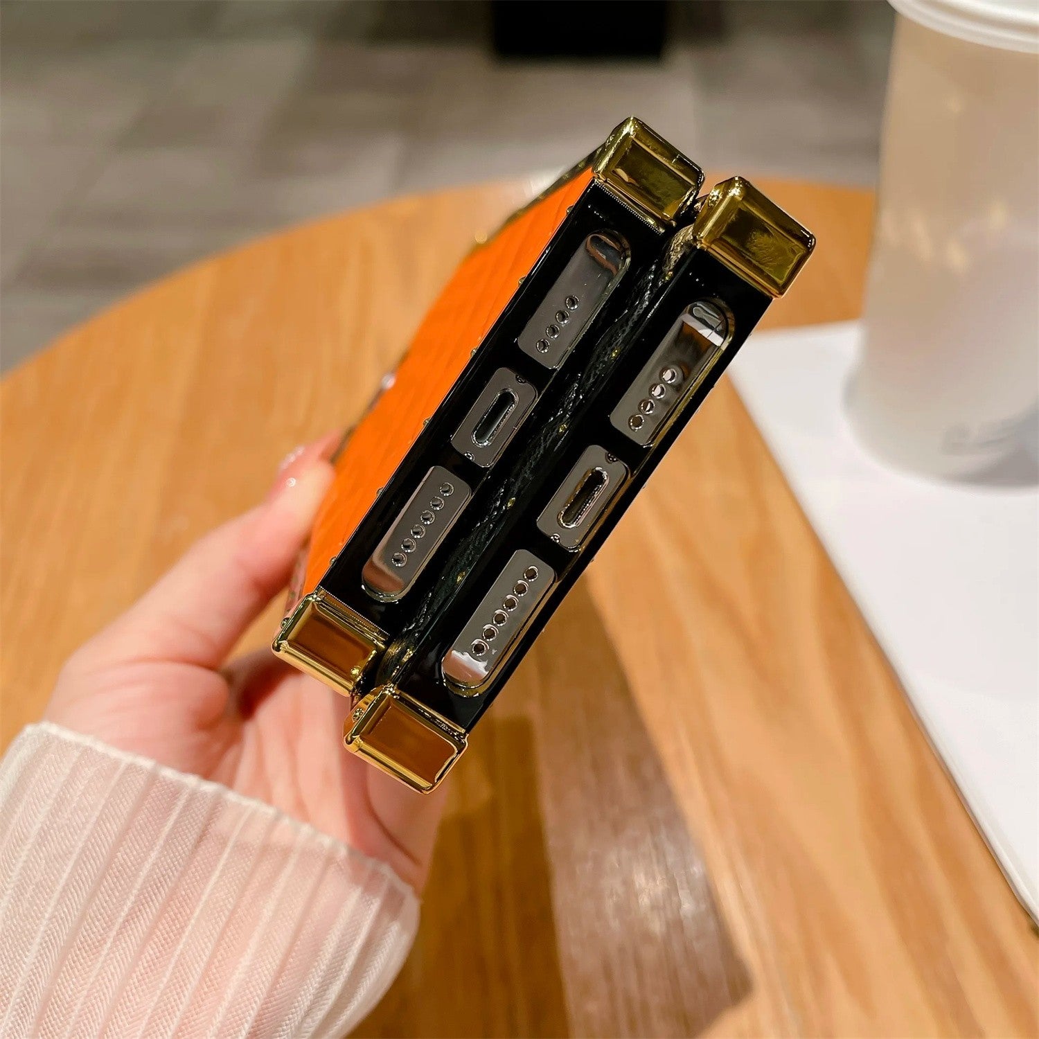 Fundas de Teléfono de Lujo a Prueba de Golpes para iPhone 17 16 15 14 13 12 11 Pro Max 17e, Diseño a Cuadros, Prevención de Colisiones, Cubierta de Cuero Suave de Cordero